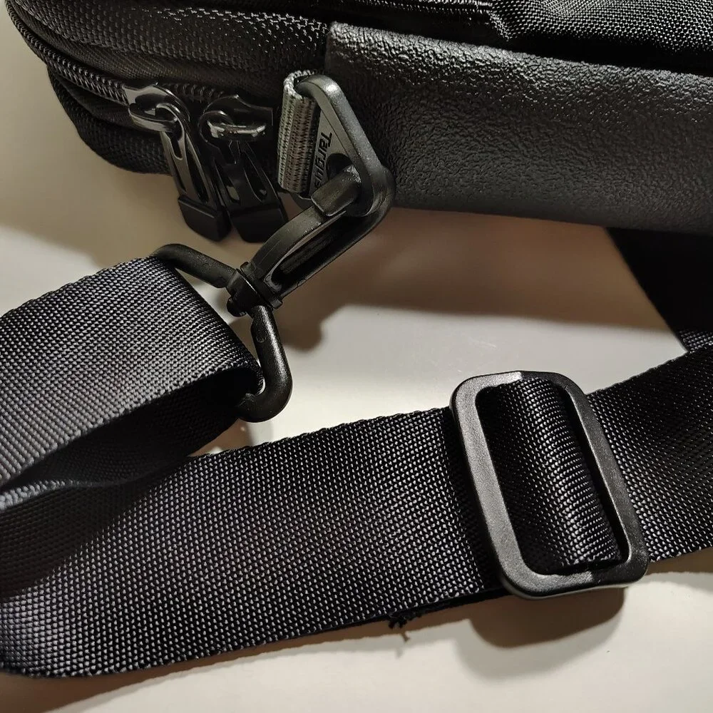 Targus Drifter Carrying Case For 15.6